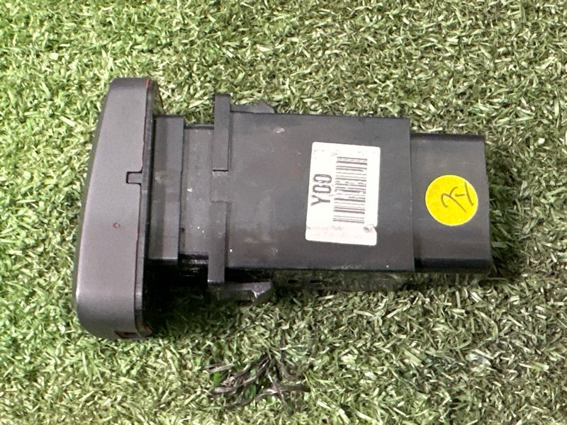 Кнопка аварийной сигнализации (аварийка) Kia Rio 3 2014 QB