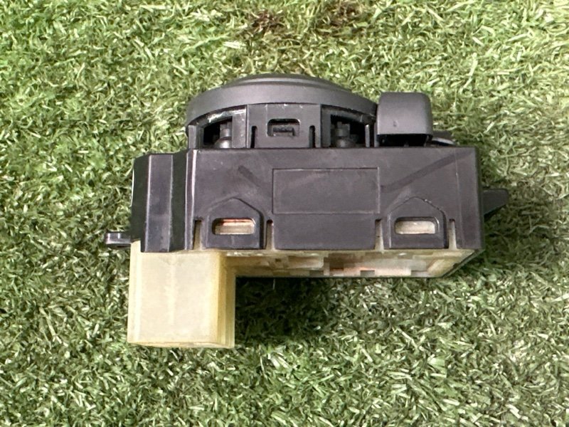 Блок управления зеркалами Kia Rio 3 2014 QB