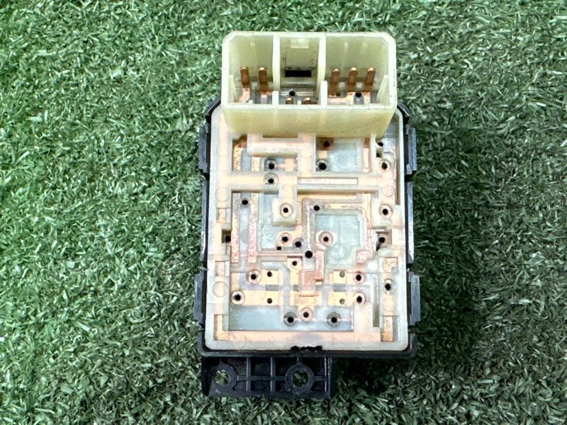 Блок управления зеркалами Kia Rio 3 2014 QB