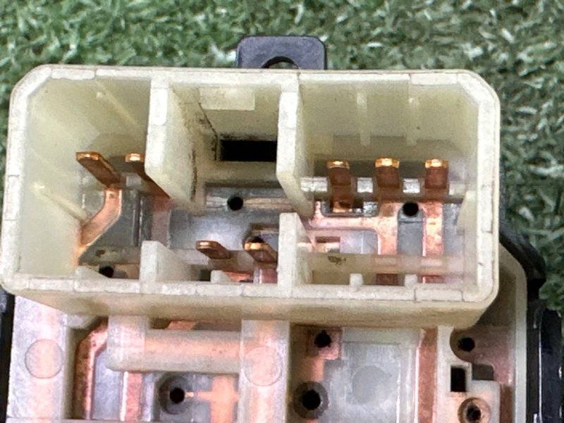 Блок управления зеркалами Kia Rio 3 2014 QB