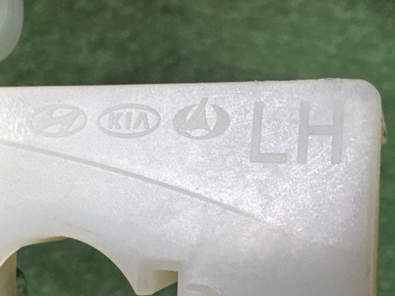 Кронштейн ручки двери Kia Rio 3 2014 QB