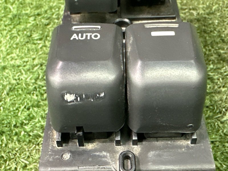 Блок управления стеклоподъемниками Kia Rio 3 2014 QB