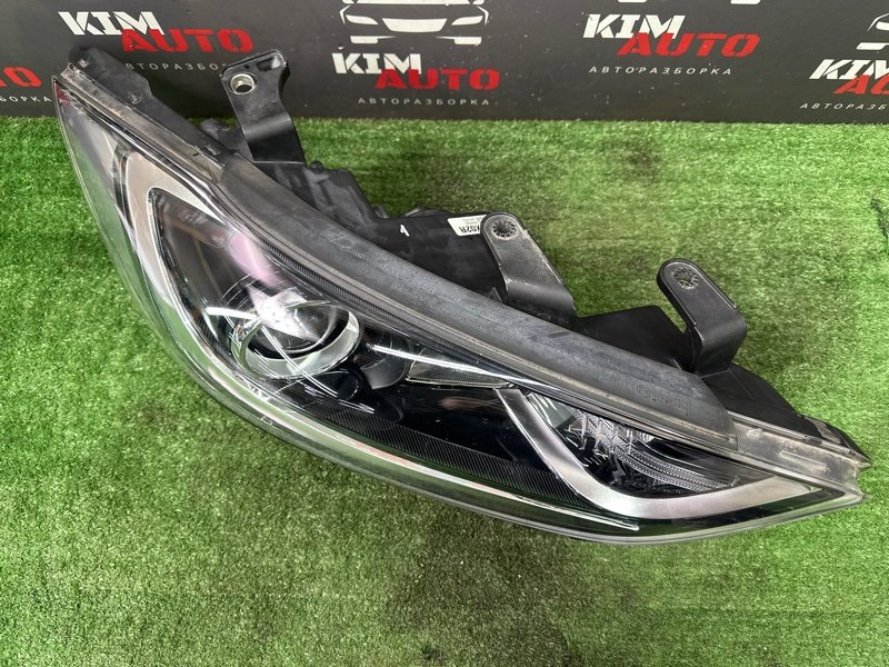 Фары передние Hyundai Elantra 6 AD