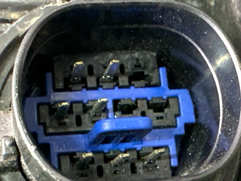 Фары передние Hyundai Elantra 6 AD