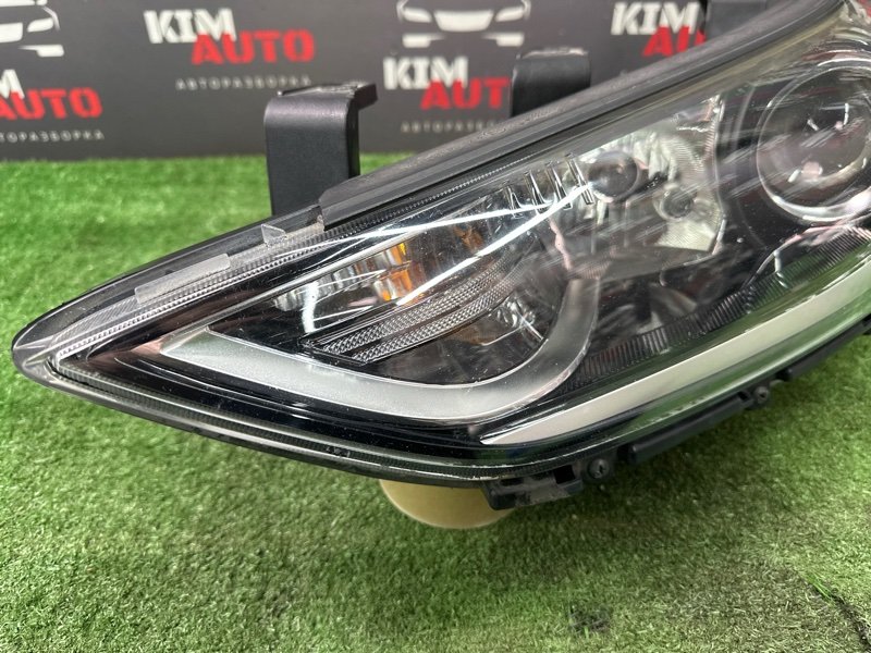 Фары передние Hyundai Elantra 6 AD