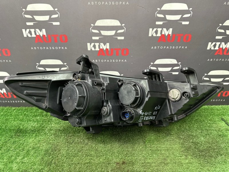 Фары передние Hyundai Elantra 6 AD