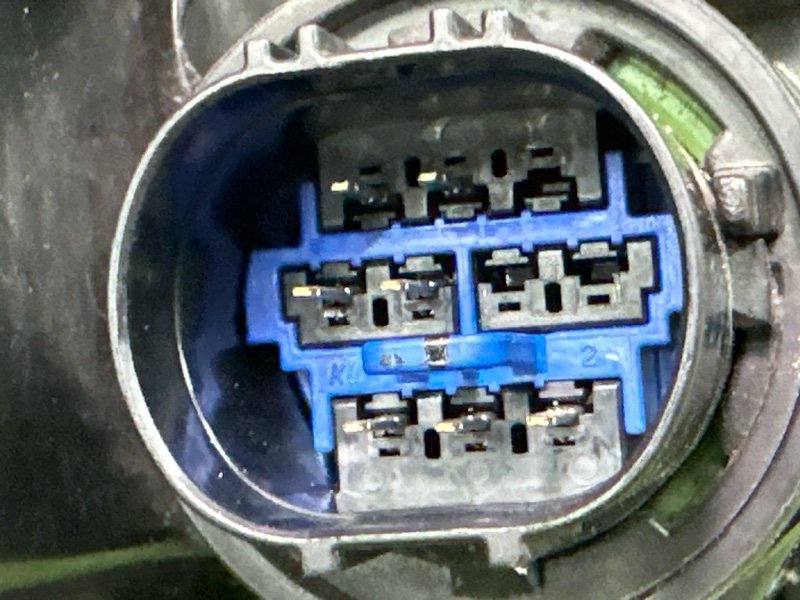 Фары передние Hyundai Elantra 6 AD