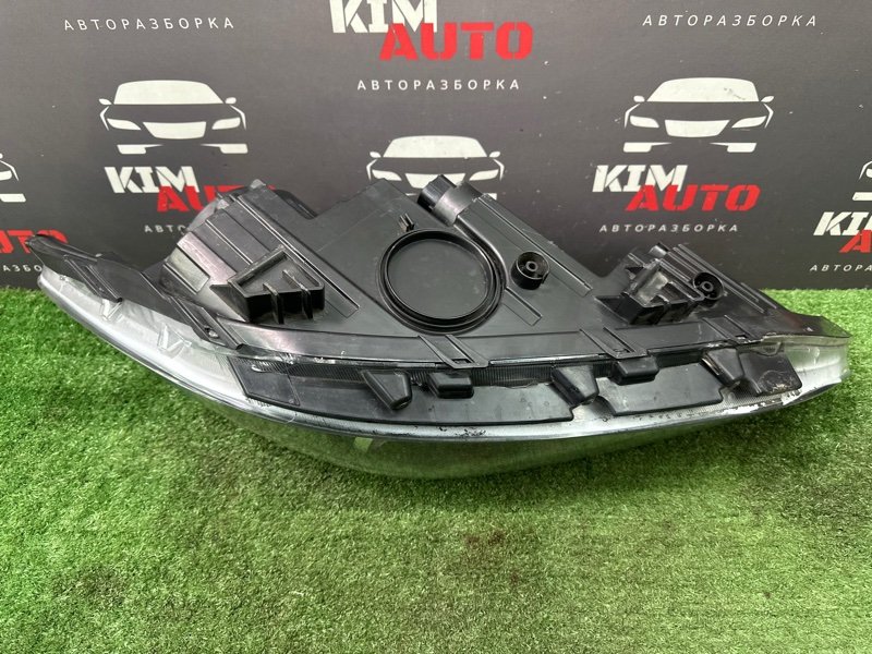Фары передние Hyundai Elantra 6 AD