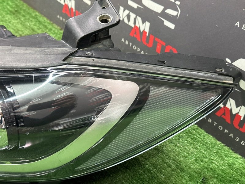 Фары передние Hyundai Elantra 6 AD