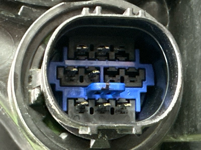 Фары передние Hyundai Elantra 6 AD