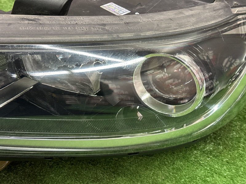 Фары передние Hyundai Elantra 6 AD