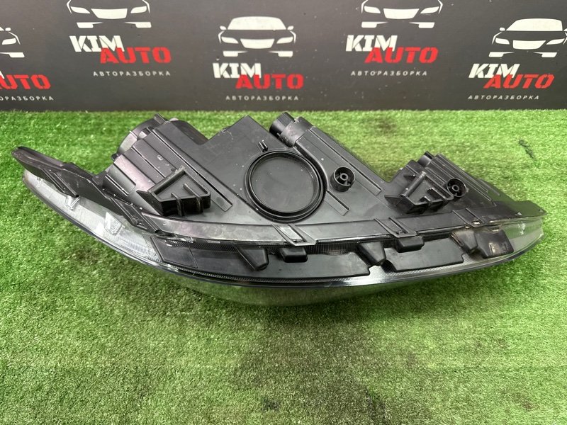 Фары передние Hyundai Elantra 6 AD