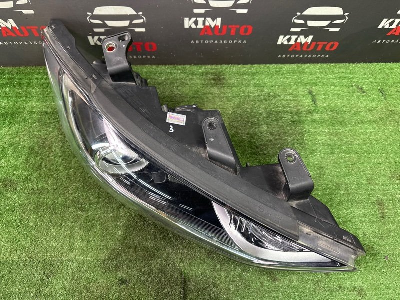 Фара Hyundai Elantra 6 AD