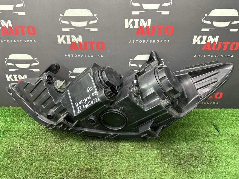 Фара Hyundai Elantra 6 AD