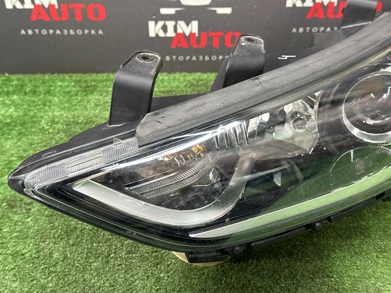 Фара Hyundai Elantra 6 AD