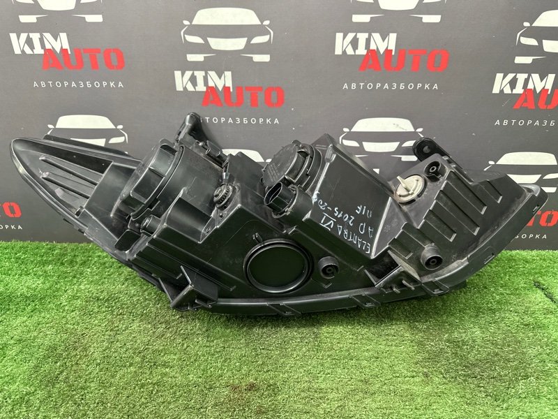 Фара Hyundai Elantra 6 AD