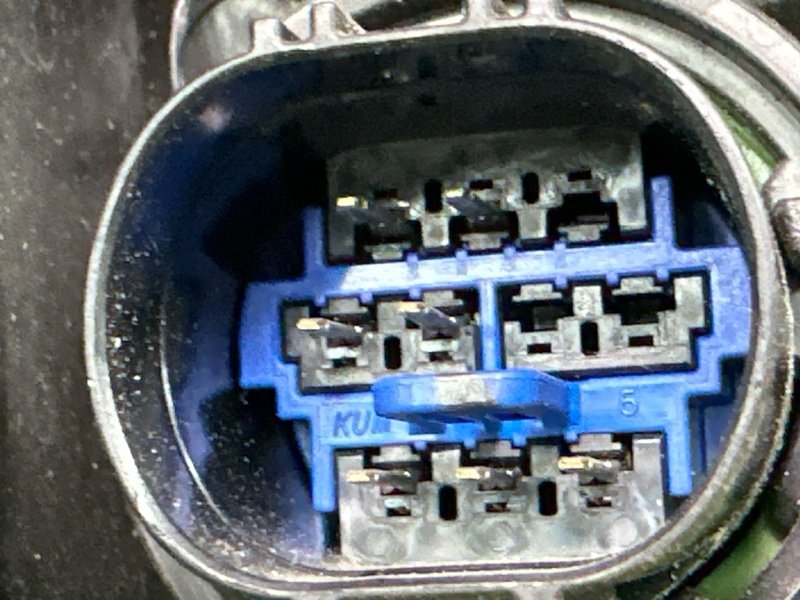 Фара Hyundai Elantra 6 AD