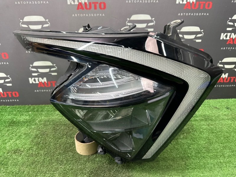Фары передние Kia Sportage 5 NQ5