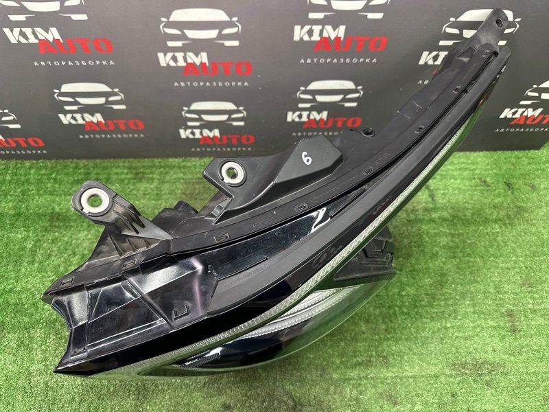 Фары передние Kia Sportage 5 NQ5