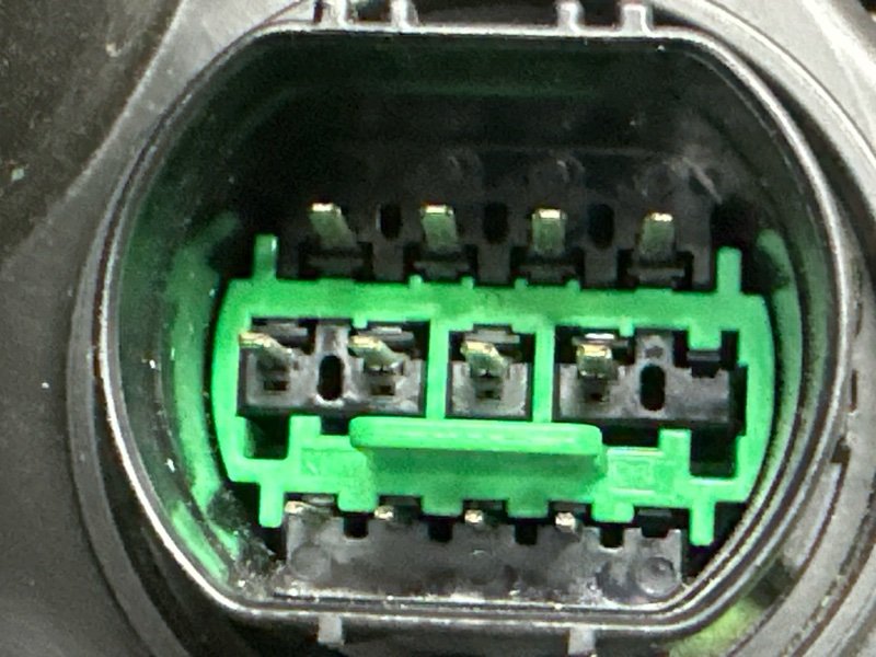 Фары передние Kia Sportage 5 NQ5