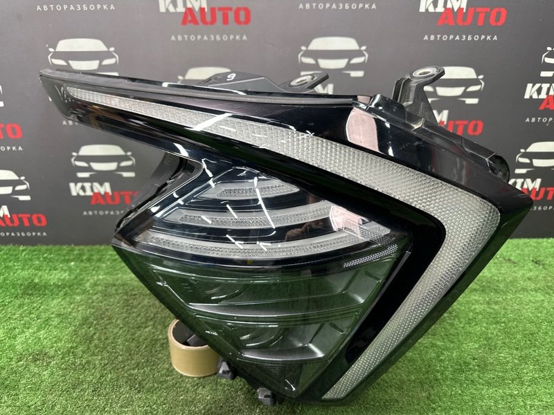 Фары передние Kia Sportage 5 NQ5