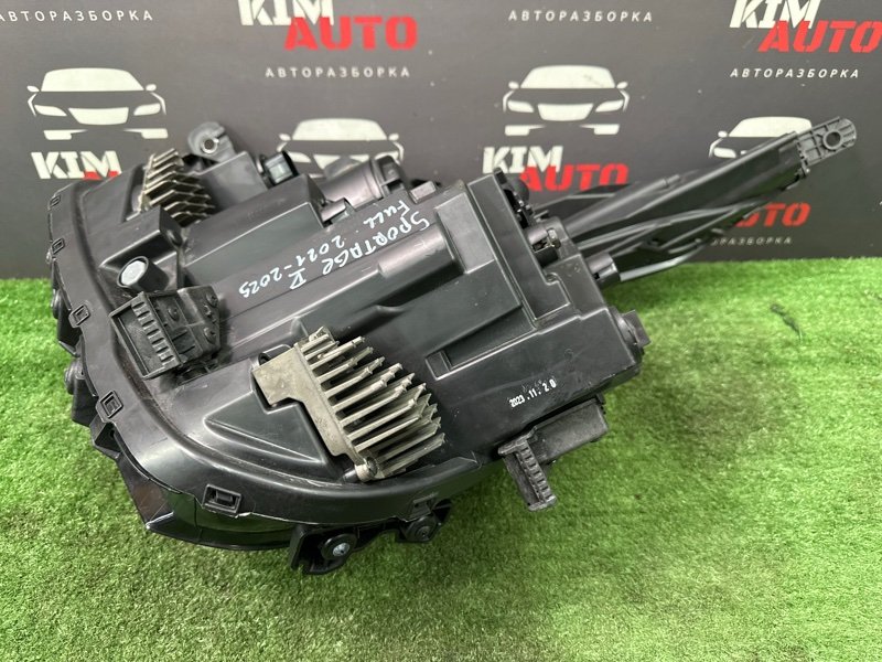 Фары передние Kia Sportage 5 NQ5