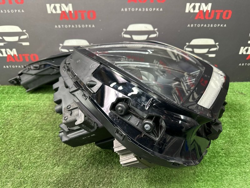 Фары передние Kia Sportage 5 NQ5