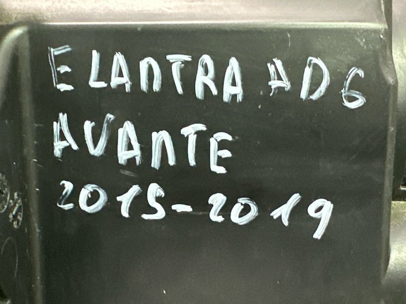 Фара Hyundai Elantra 6 AD