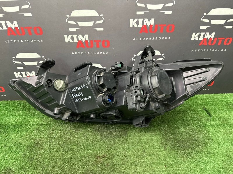 Фара Hyundai Elantra 6 AD