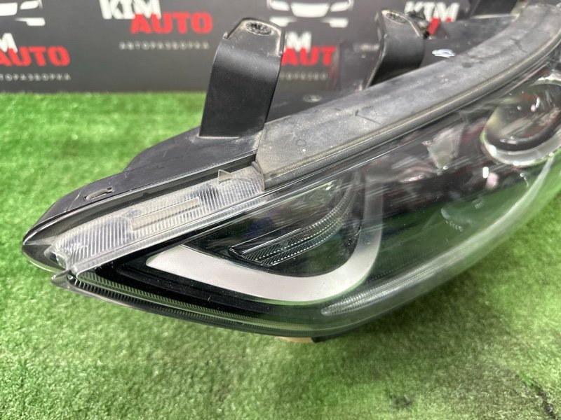 Фара Hyundai Elantra 6 AD