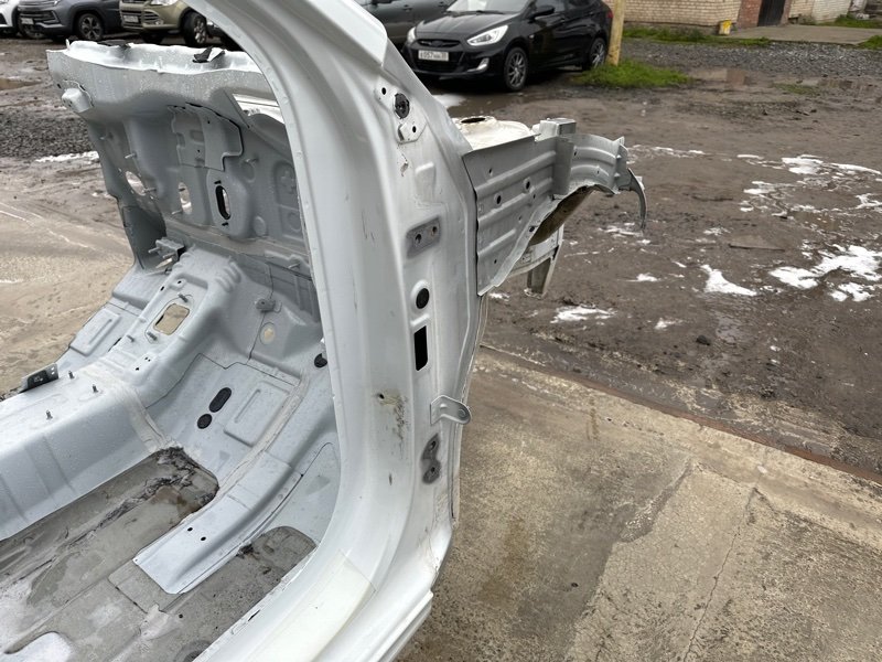 Четверть (лонжерон) Kia Rio 4 2018