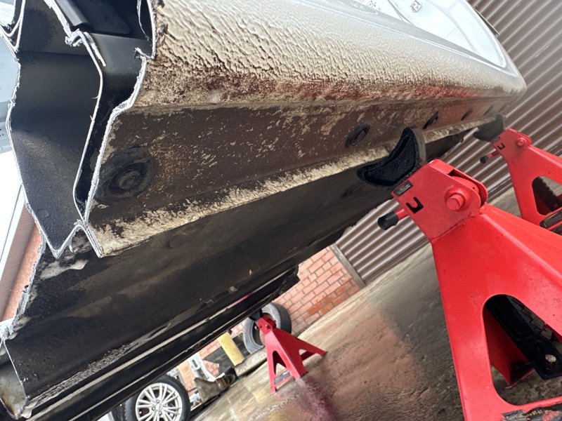 Порог со стойкой Kia Rio 4 2018