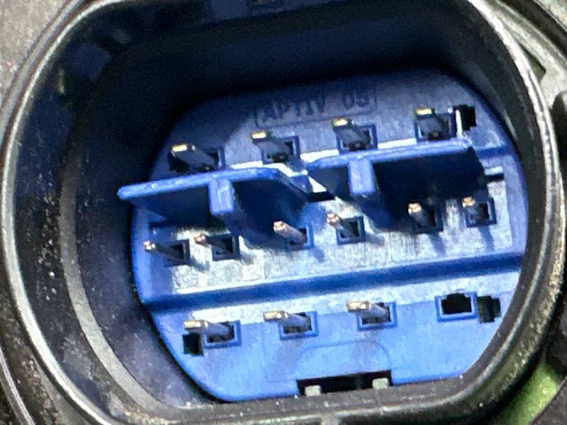 Фары передние Kia Sorento 4 MQ4