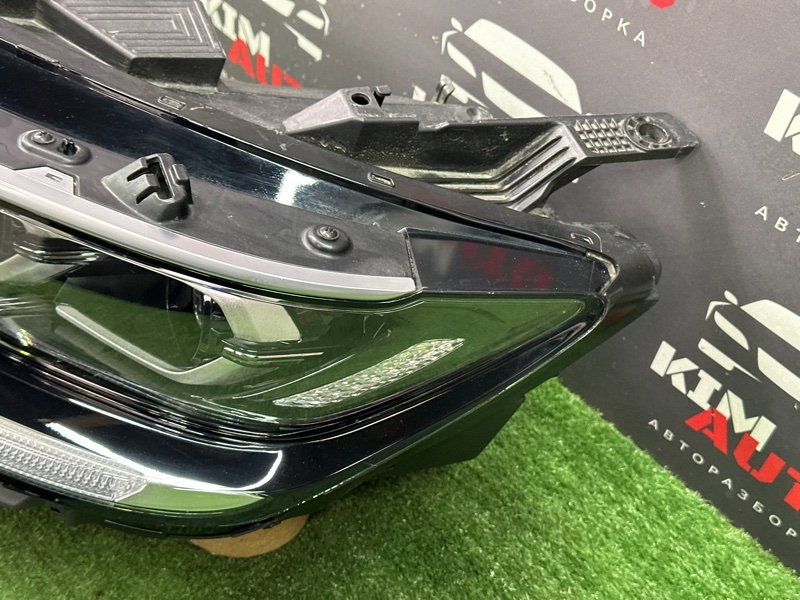 Фара Kia Sorento 4 MQ4