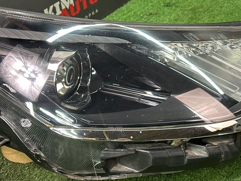 Фары передние Hyundai Sonata 8 DN8