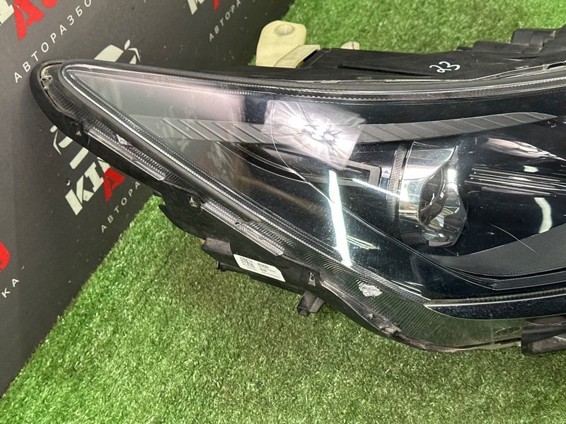 Фара Hyundai Sonata 8 DN8