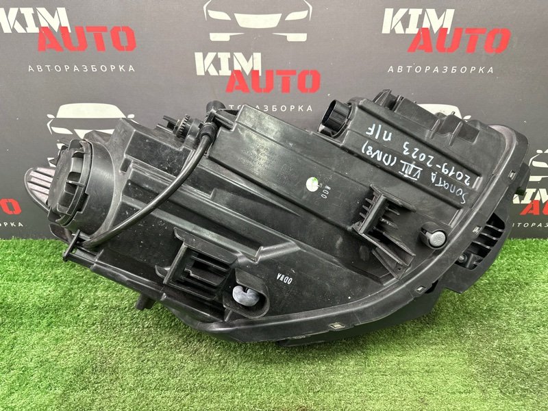 Фара Hyundai Sonata 8 DN8