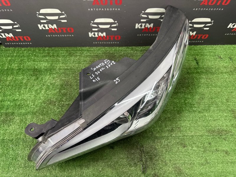 Фары передние Hyundai Sonata 7 LF