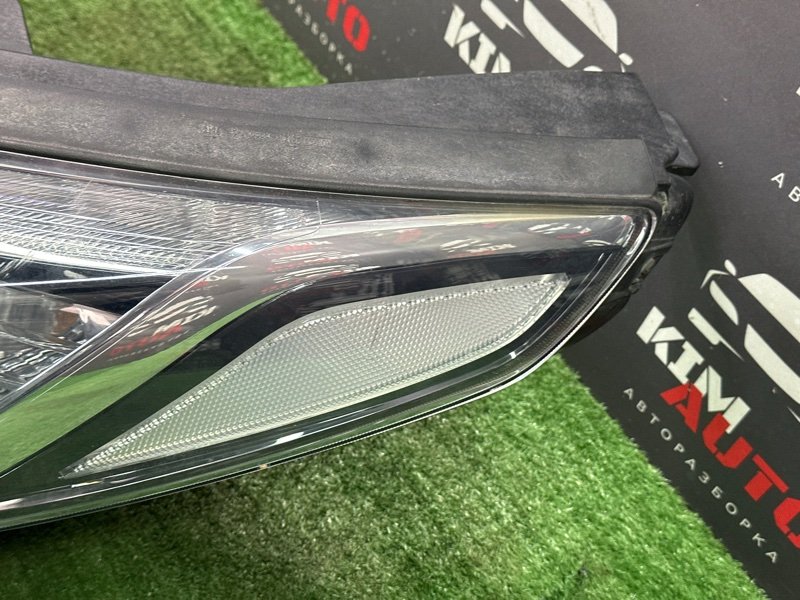Фара Hyundai Sonata 7 LF