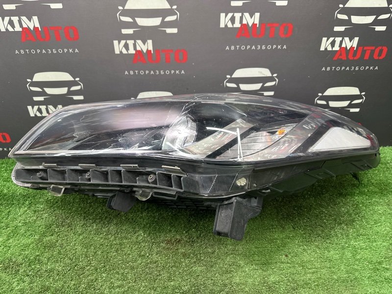 Фара Hyundai Sonata 7 LF