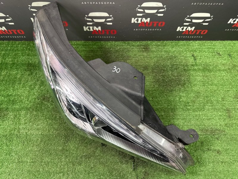 Фары передние Hyundai Sonata 7 LF