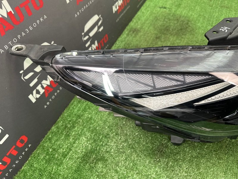 Фары передние Hyundai Elantra 7 CN7