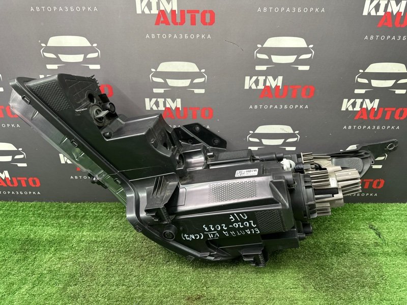 Фары передние Hyundai Elantra 7 CN7