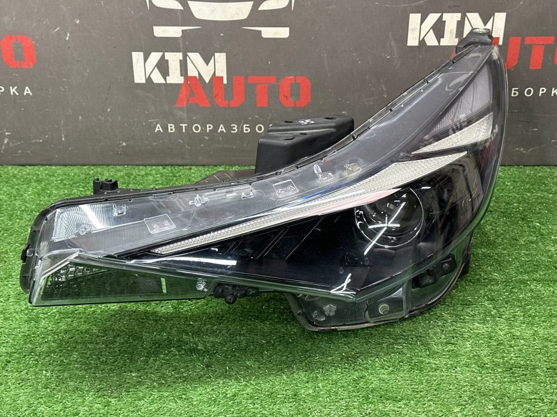 Фары передние Hyundai Elantra 7 CN7