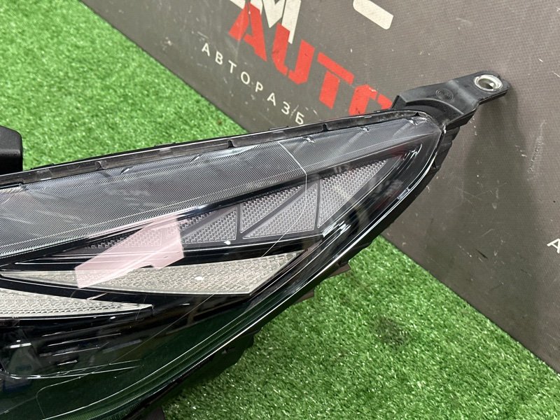 Фара Hyundai Elantra 7 CN7