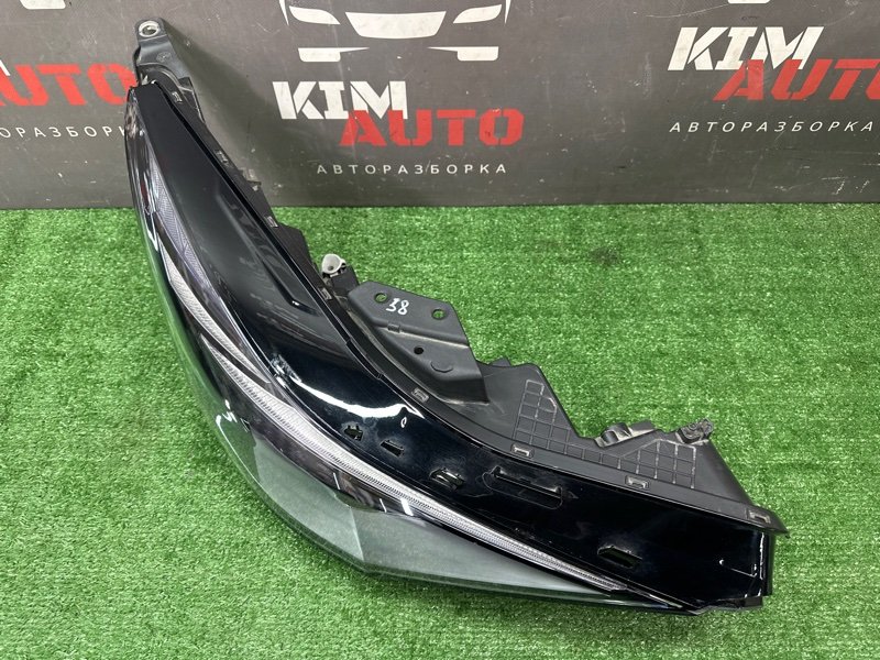 Фары передние Hyundai Elantra 7 CN7