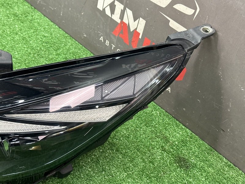 Фары передние Hyundai Elantra 7 CN7