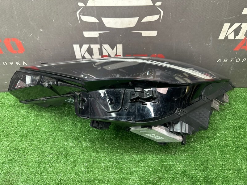 Фары передние Hyundai Elantra 7 CN7