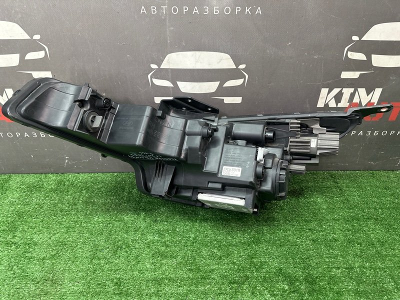 Фары передние Hyundai Elantra 7 CN7