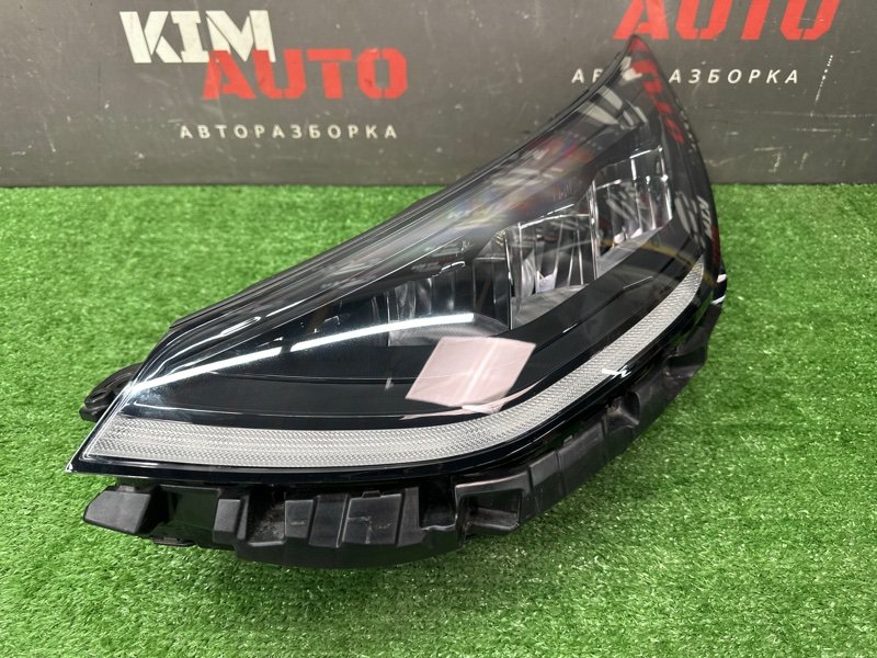 Фары передние Hyundai Sonata 8 DN8